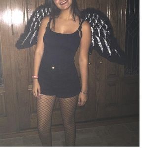 SOLD !BLACK ANGEL WINGS AND HALO HALLOWEEN COSTUME